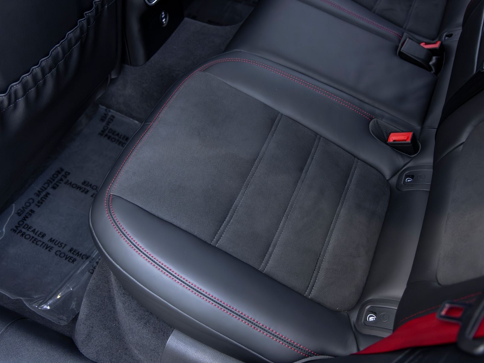 2023 Porsche Macan Macan GTS (MY23)