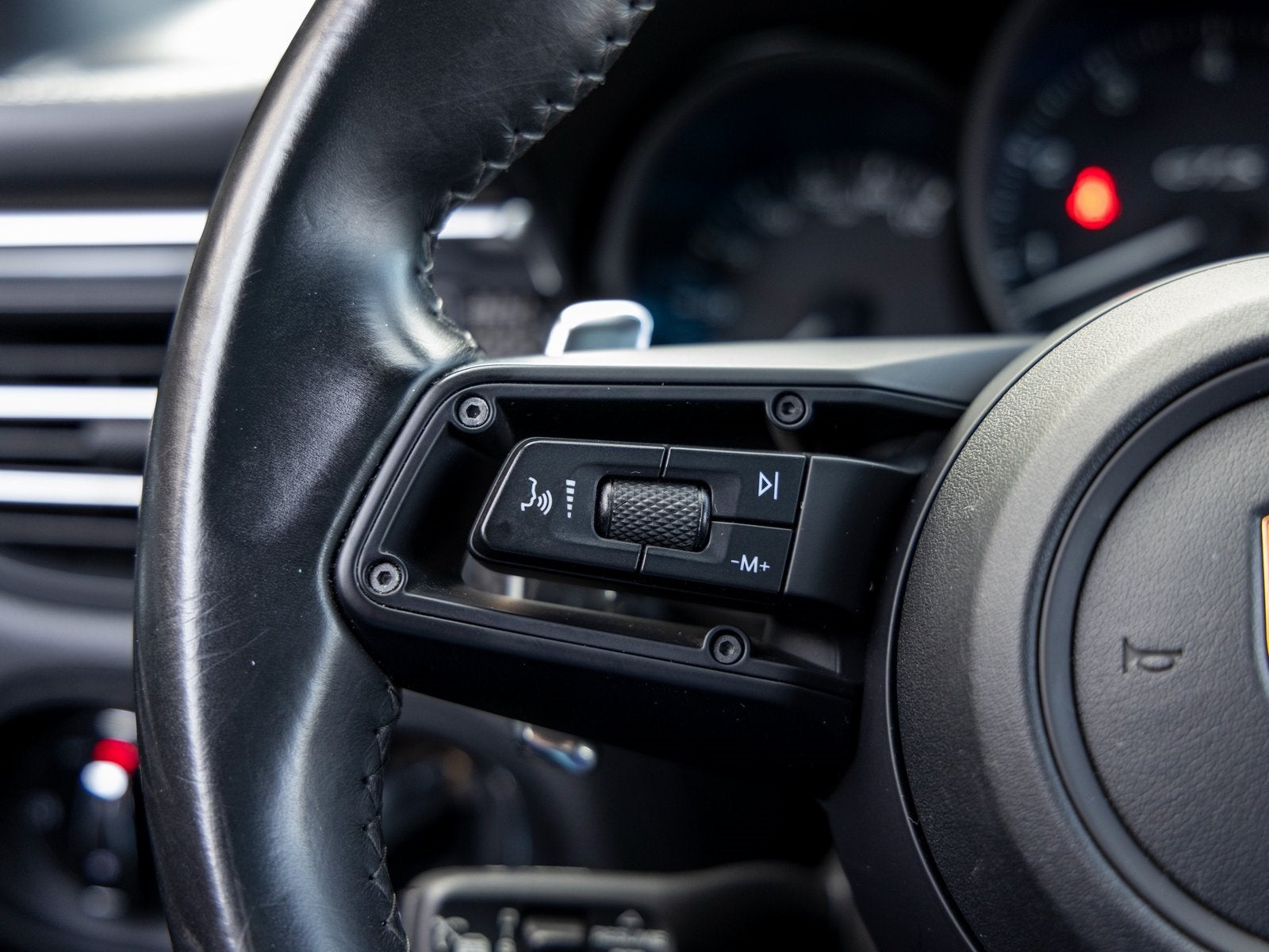 2023 Porsche Macan Macan GTS (MY23)