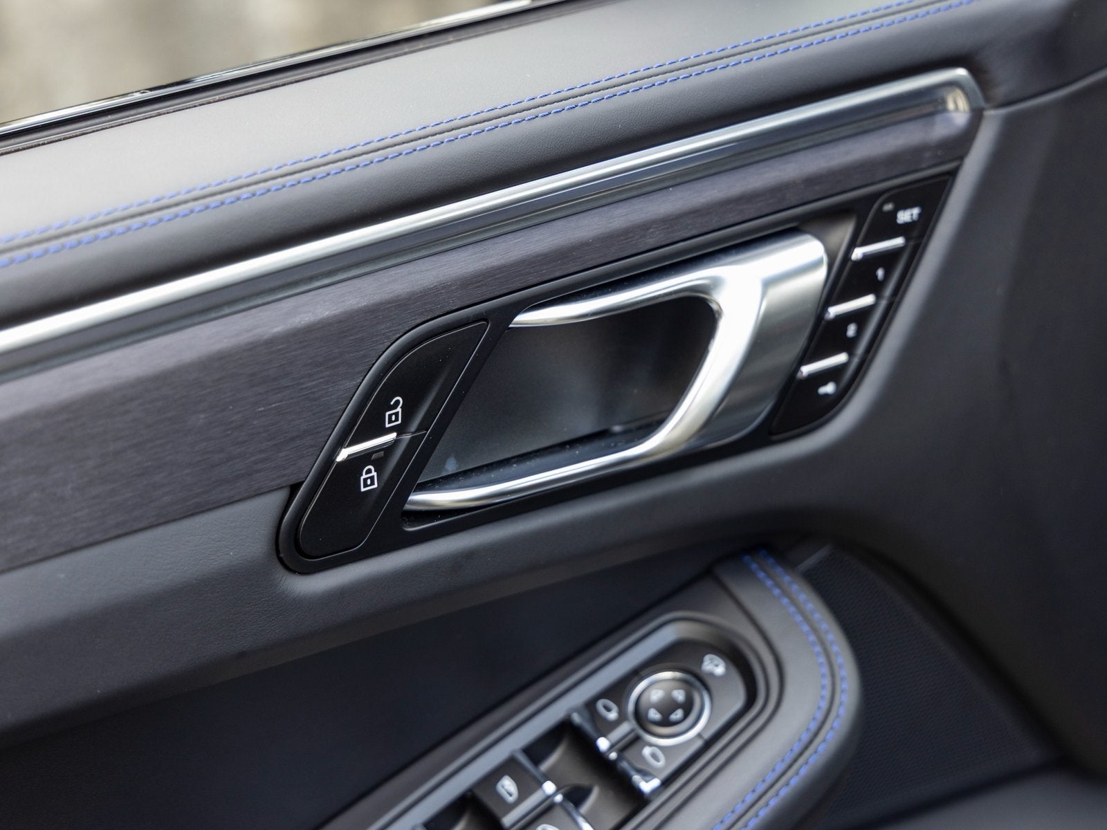 2024 Porsche Macan Macan GTS (MY24)