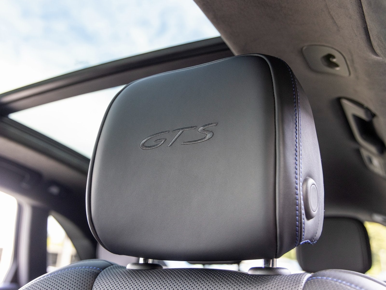 2024 Porsche Macan Macan GTS (MY24)