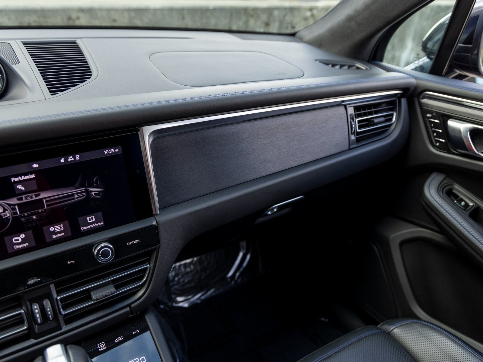 2024 Porsche Macan Macan GTS (MY24)