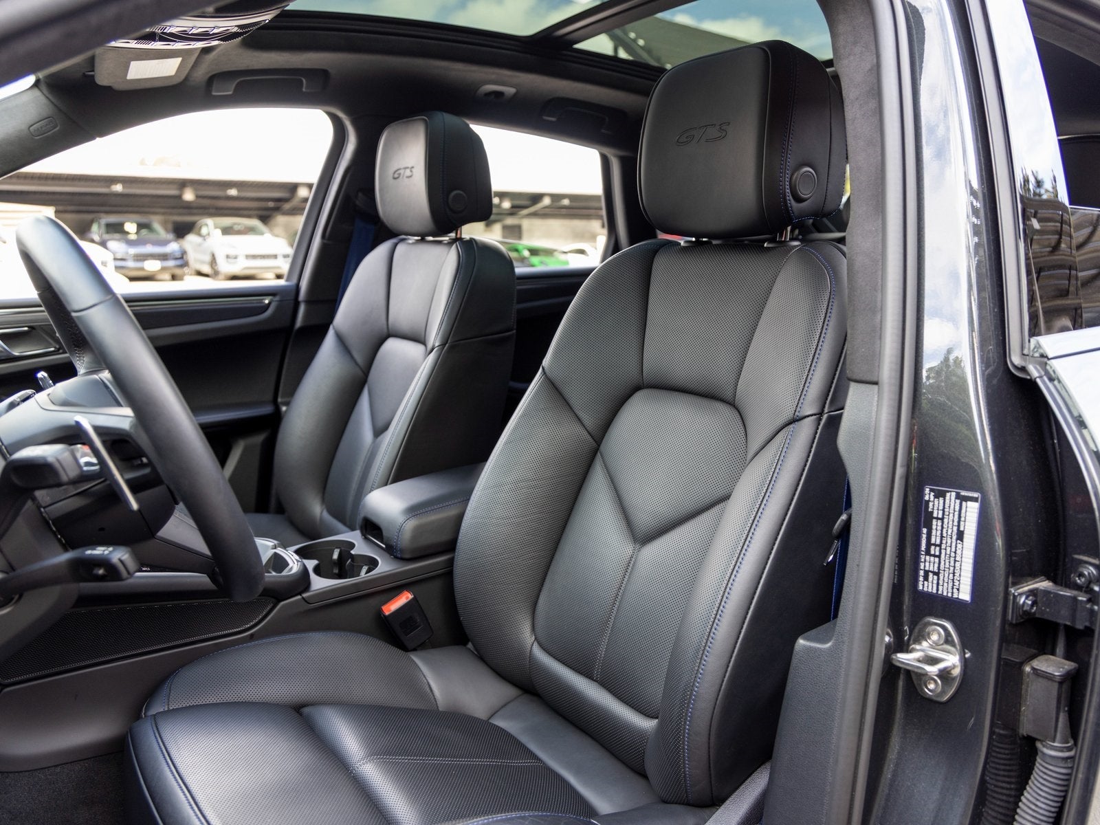 2024 Porsche Macan Macan GTS (MY24)