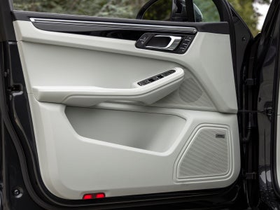 2026 Porsche Macan Macan S