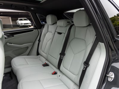 2026 Porsche Macan Macan S