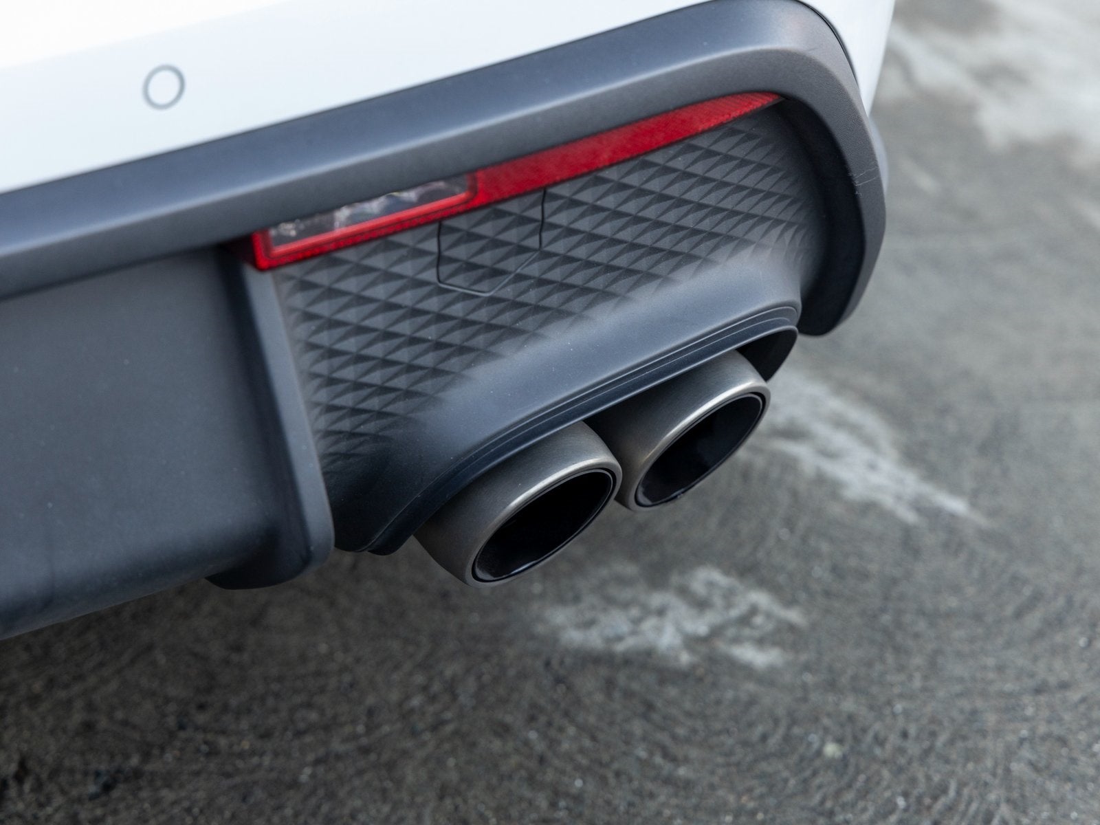 2023 Porsche Macan Macan S (MY23)