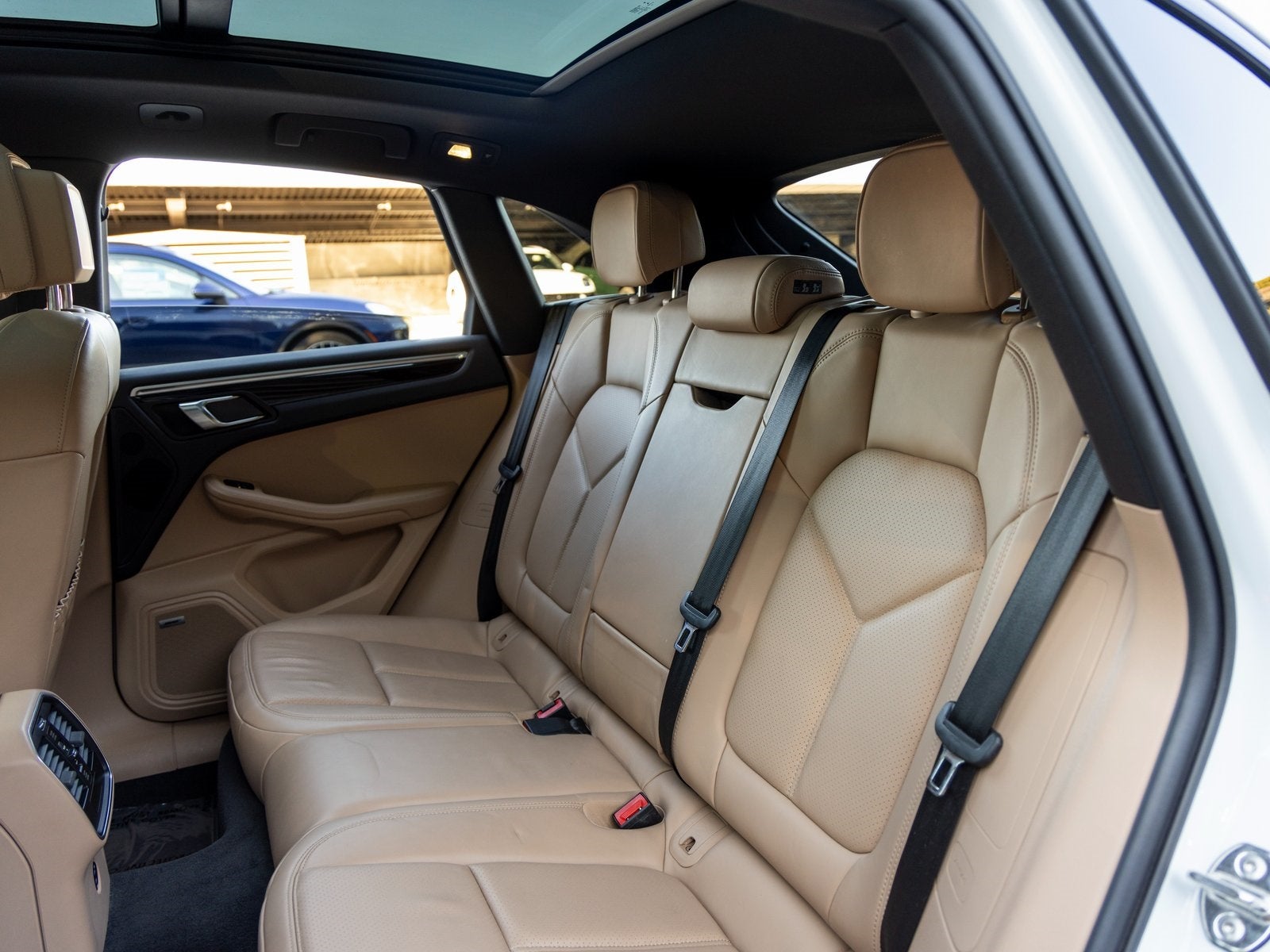 2023 Porsche Macan Macan S (MY23)