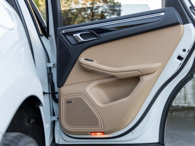 2023 Porsche Macan Macan S (MY23)