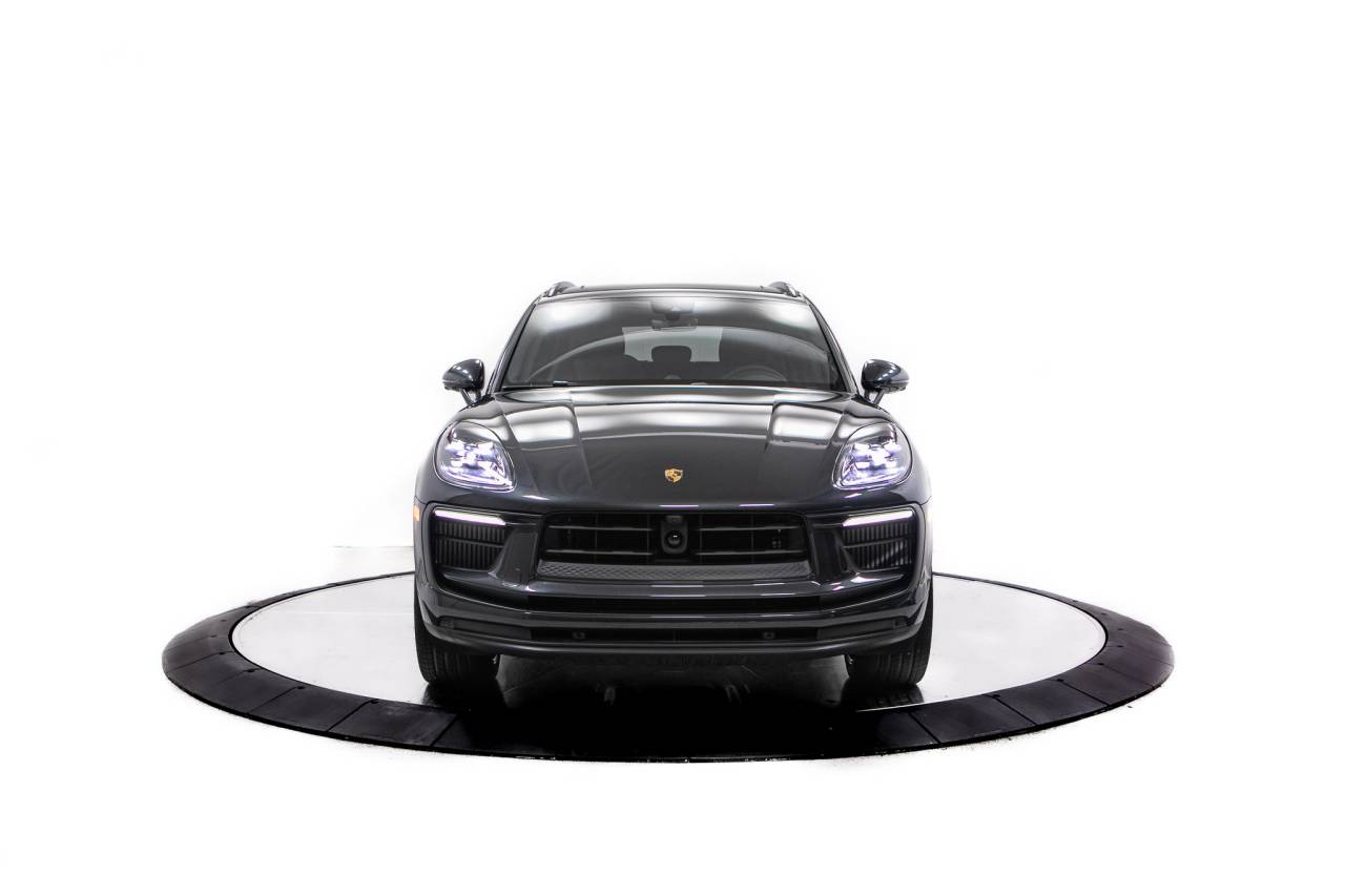 2026 Porsche Macan Macan S