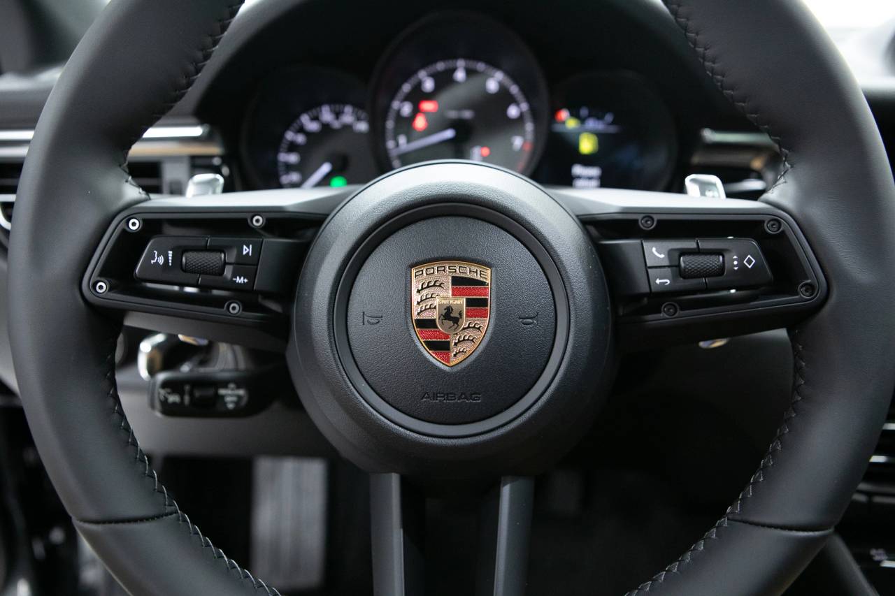 2026 Porsche Macan Macan S