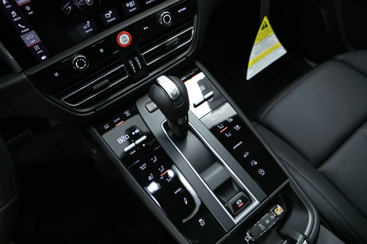 2026 Porsche Macan Macan S