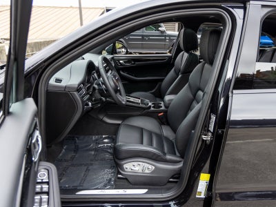 2025 Porsche Macan Macan S
