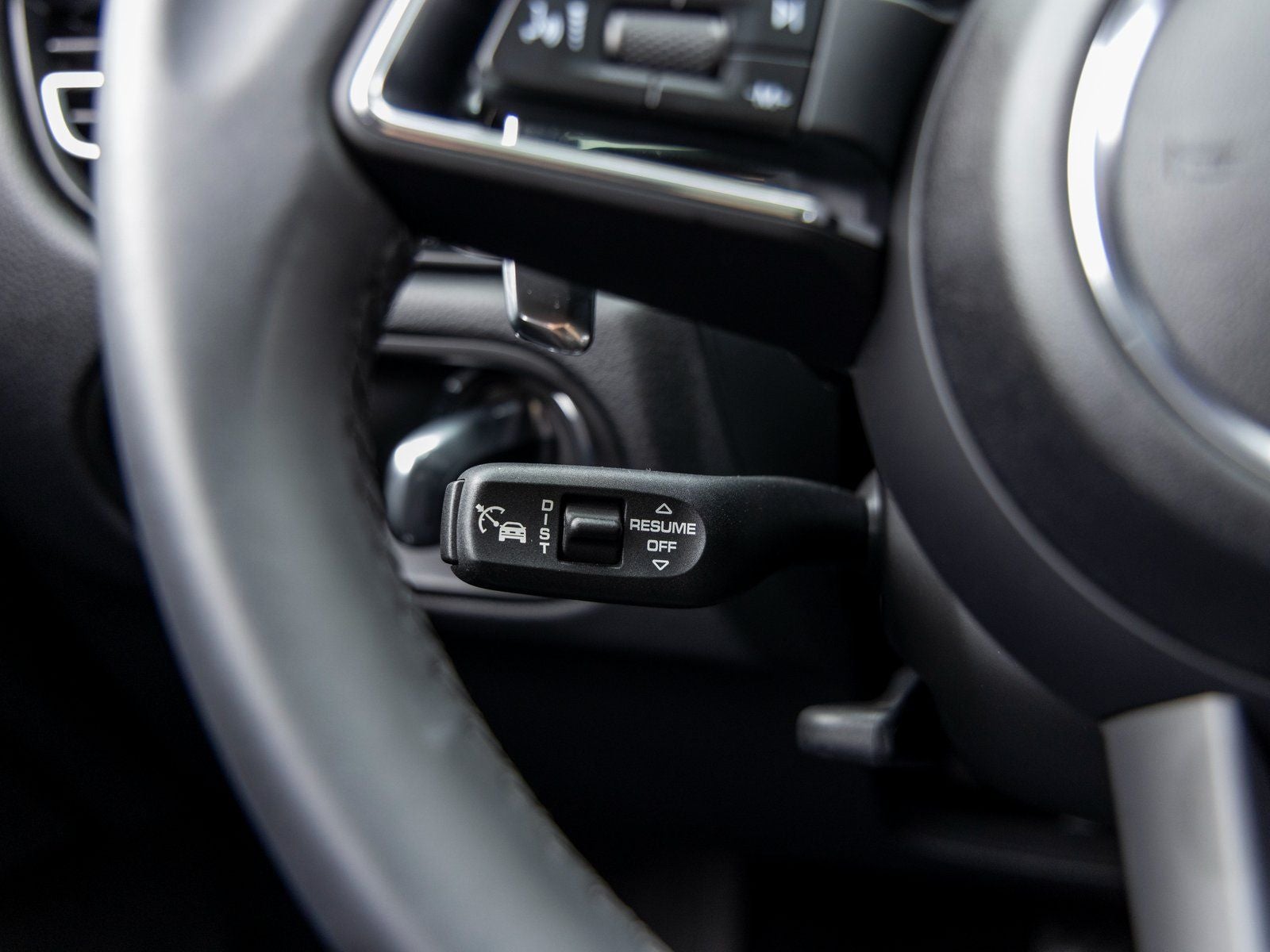 2025 Porsche Macan Macan S