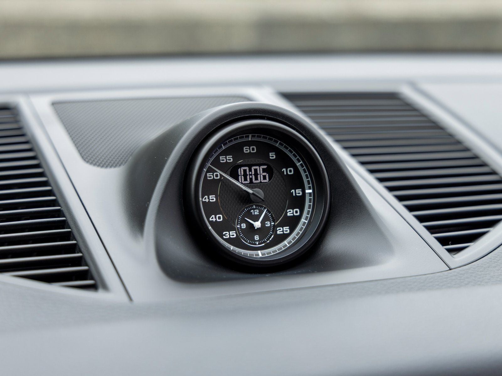 2025 Porsche Macan Macan S