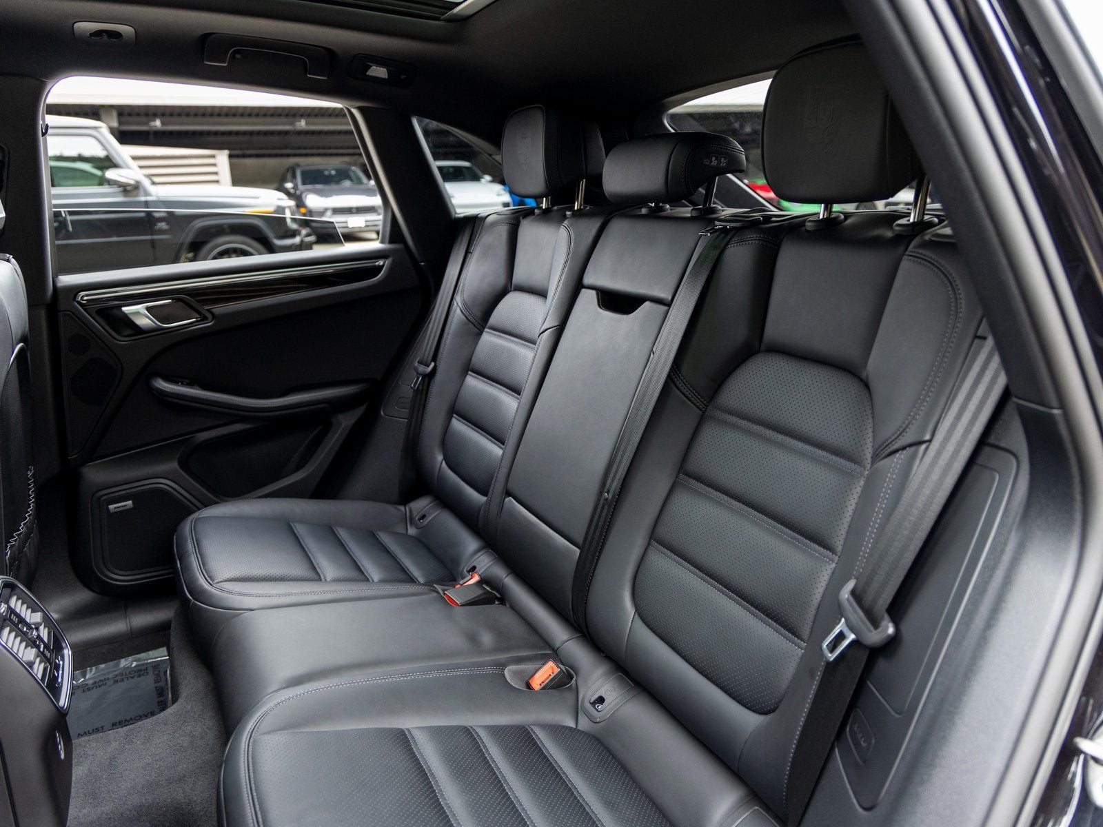 2025 Porsche Macan Macan S