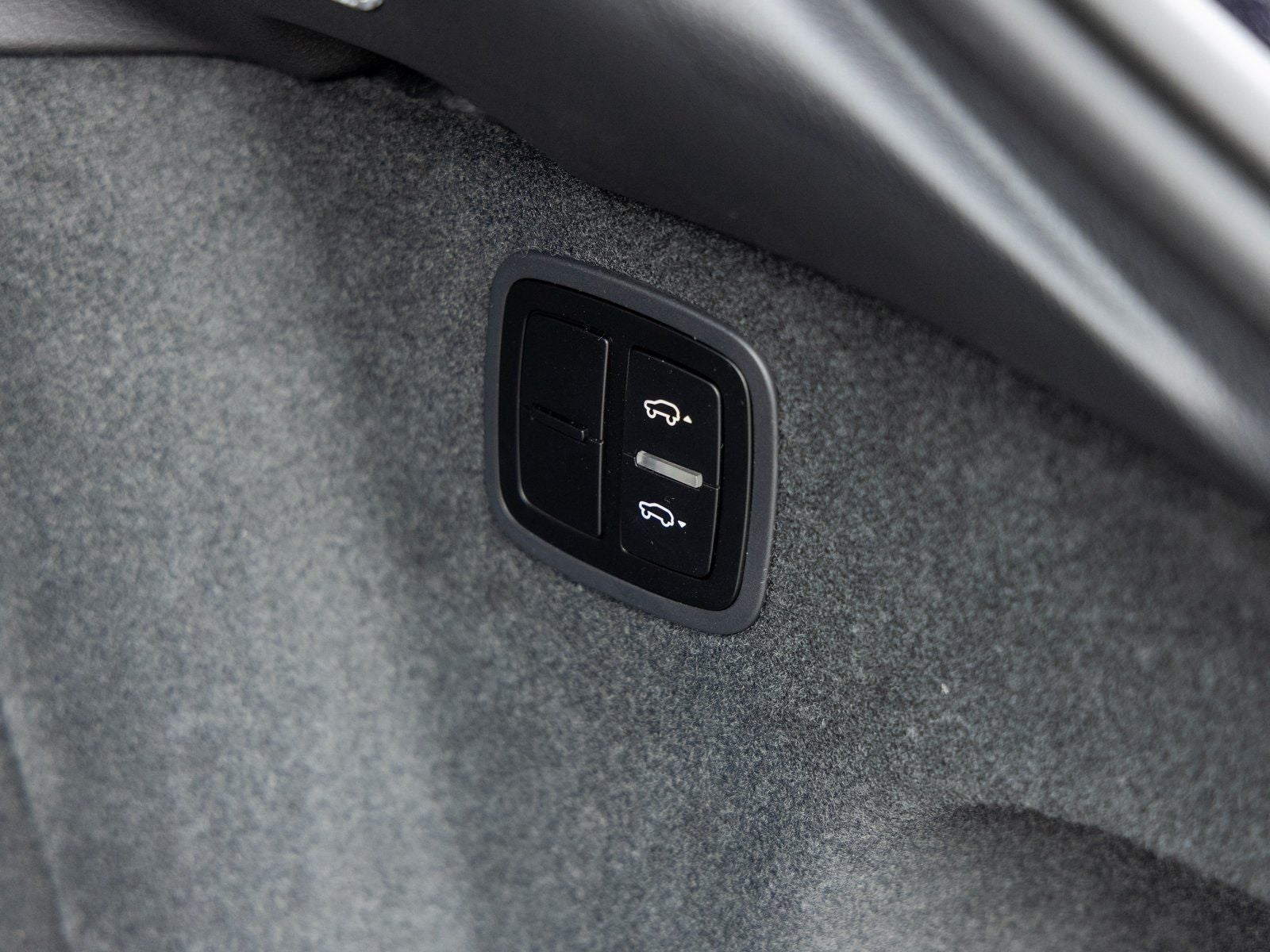 2025 Porsche Macan Macan S