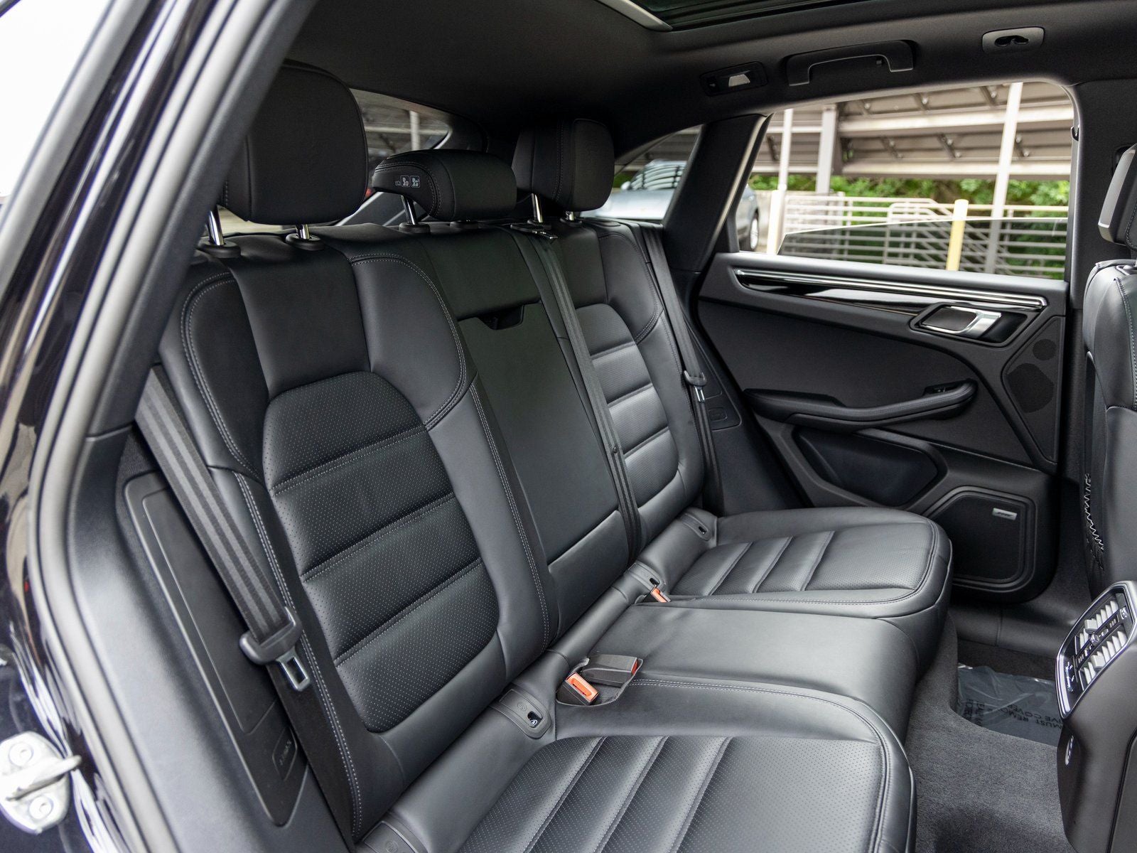 2025 Porsche Macan Macan S