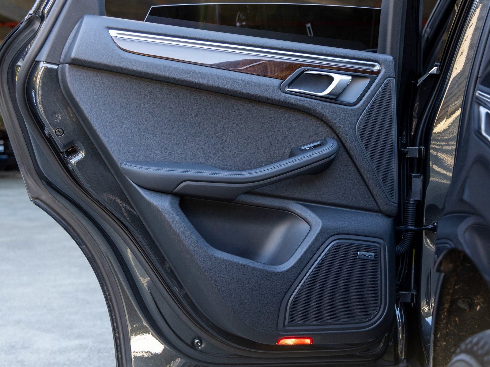 2023 Porsche Macan Macan S (MY23)