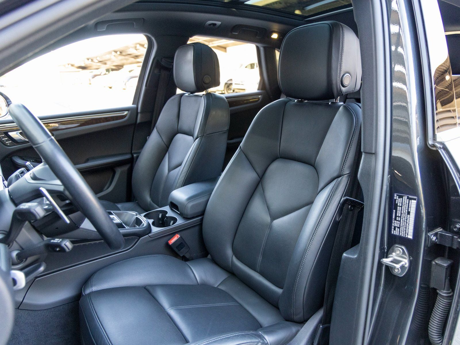 2023 Porsche Macan Macan S (MY23)