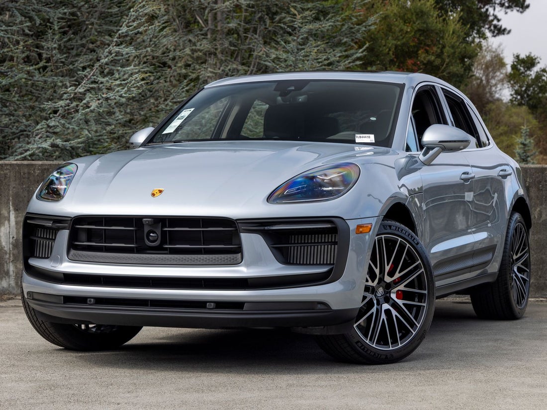 2026 Porsche Macan S — photo 1 of 58