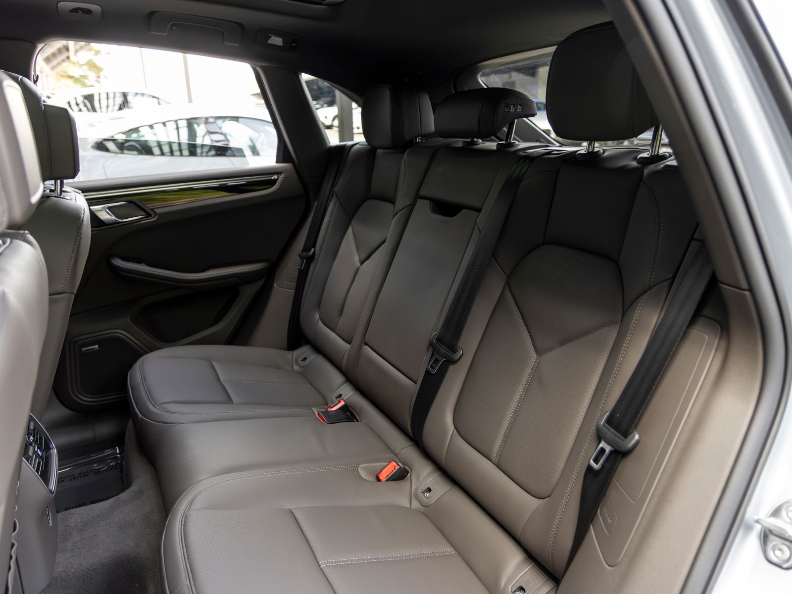 2026 Porsche Macan Macan S