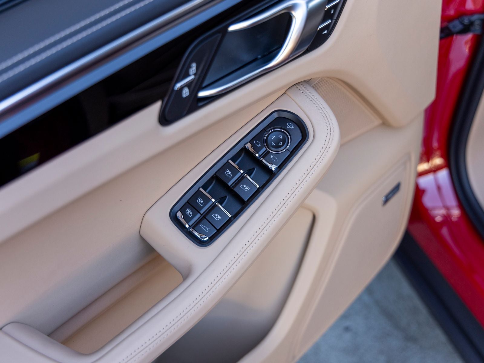 2026 Porsche Macan Macan S