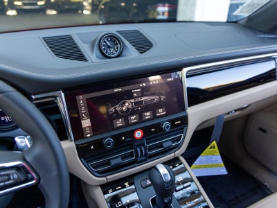 2026 Porsche Macan Macan S