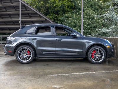 2022 Porsche Macan S
