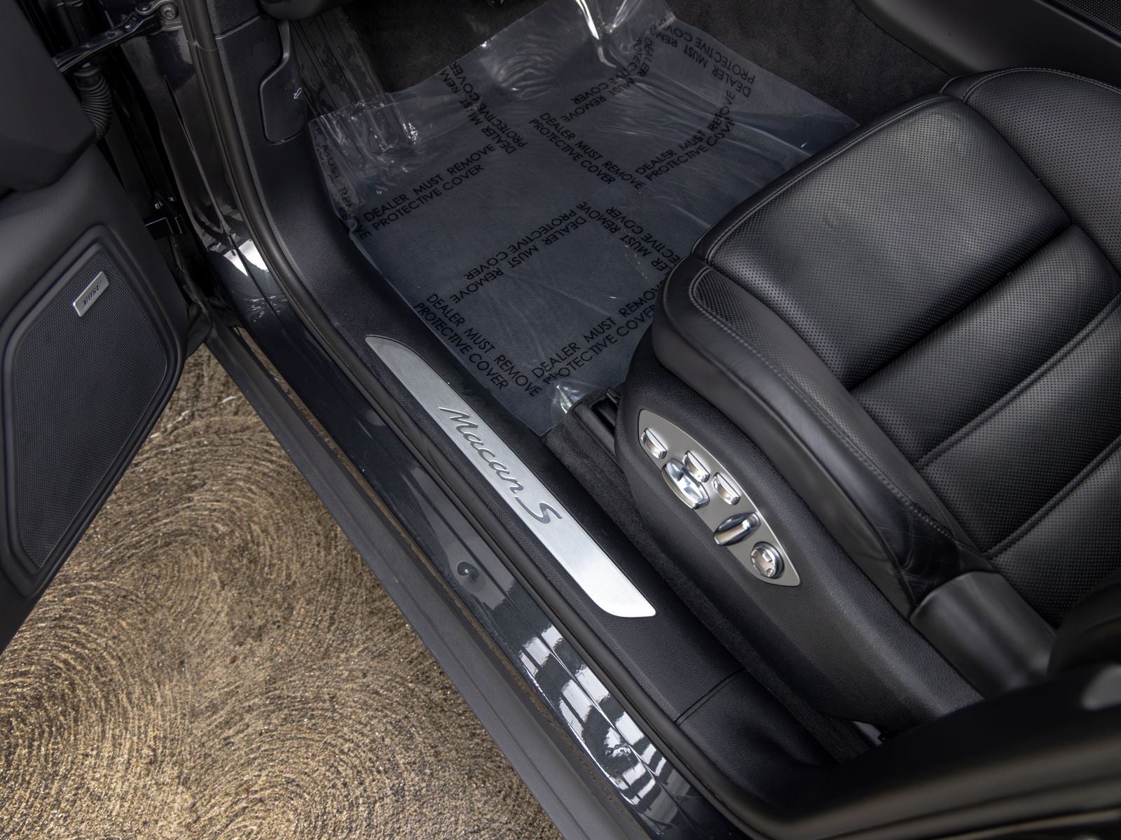 2022 Porsche Macan S