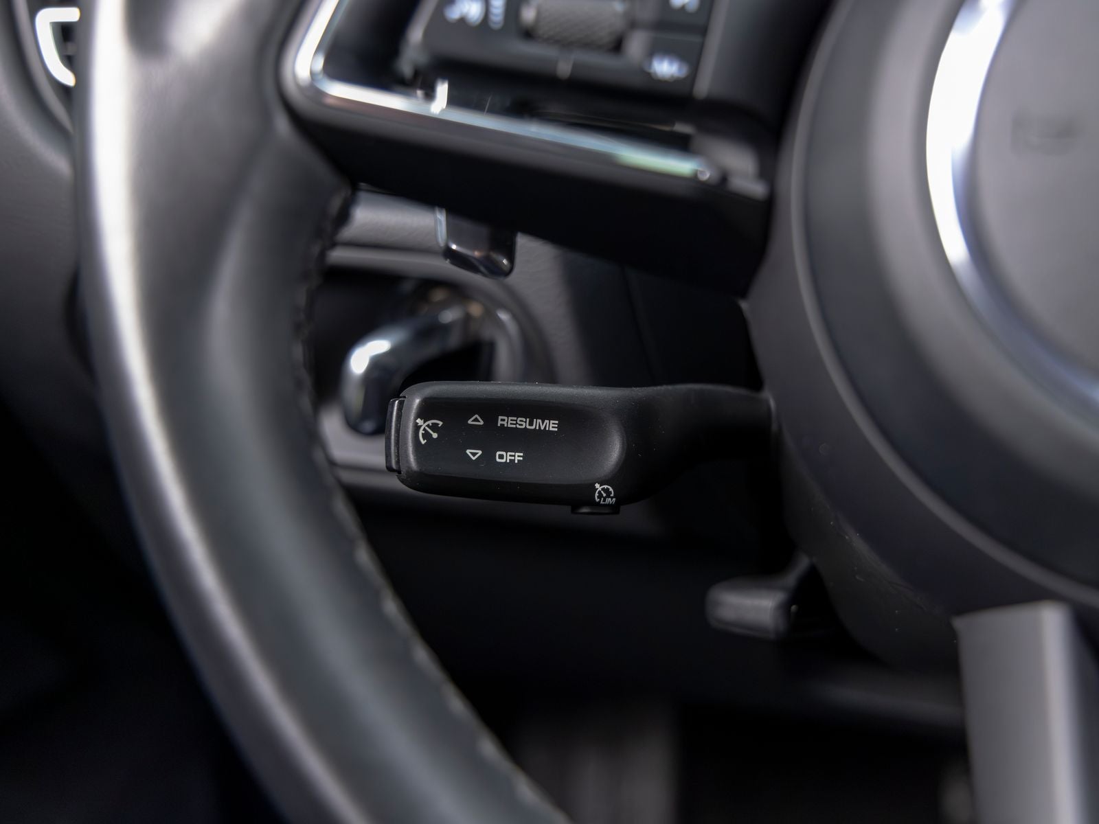 2022 Porsche Macan S