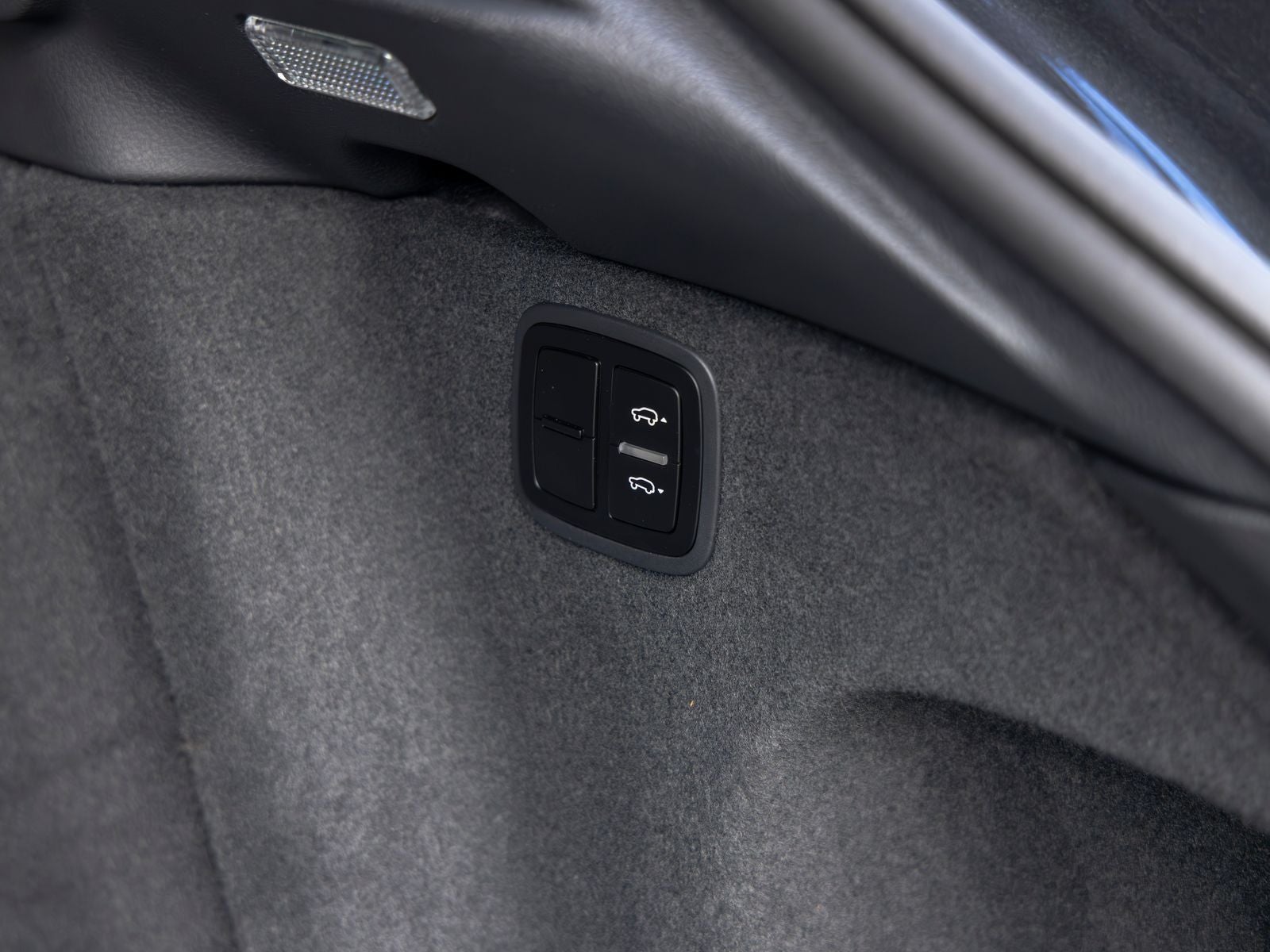 2022 Porsche Macan S