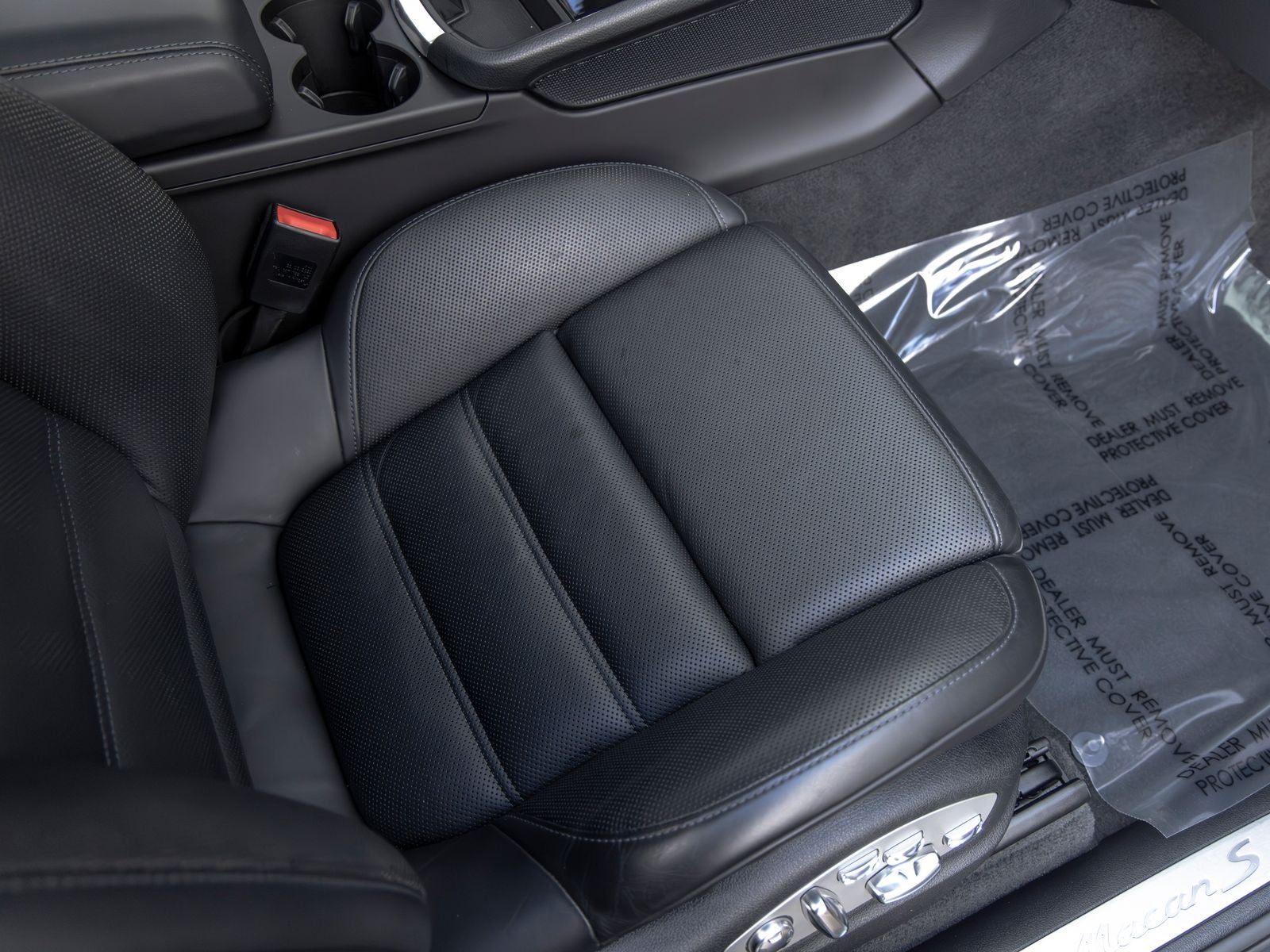 2022 Porsche Macan S