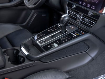 2022 Porsche Macan S