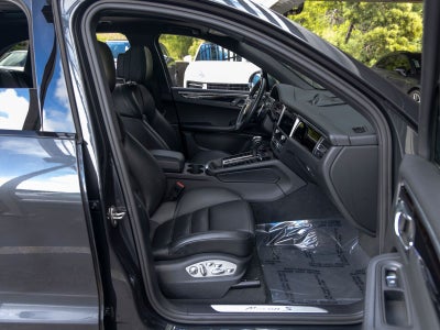 2022 Porsche Macan S