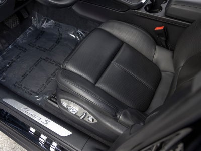 2022 Porsche Macan S