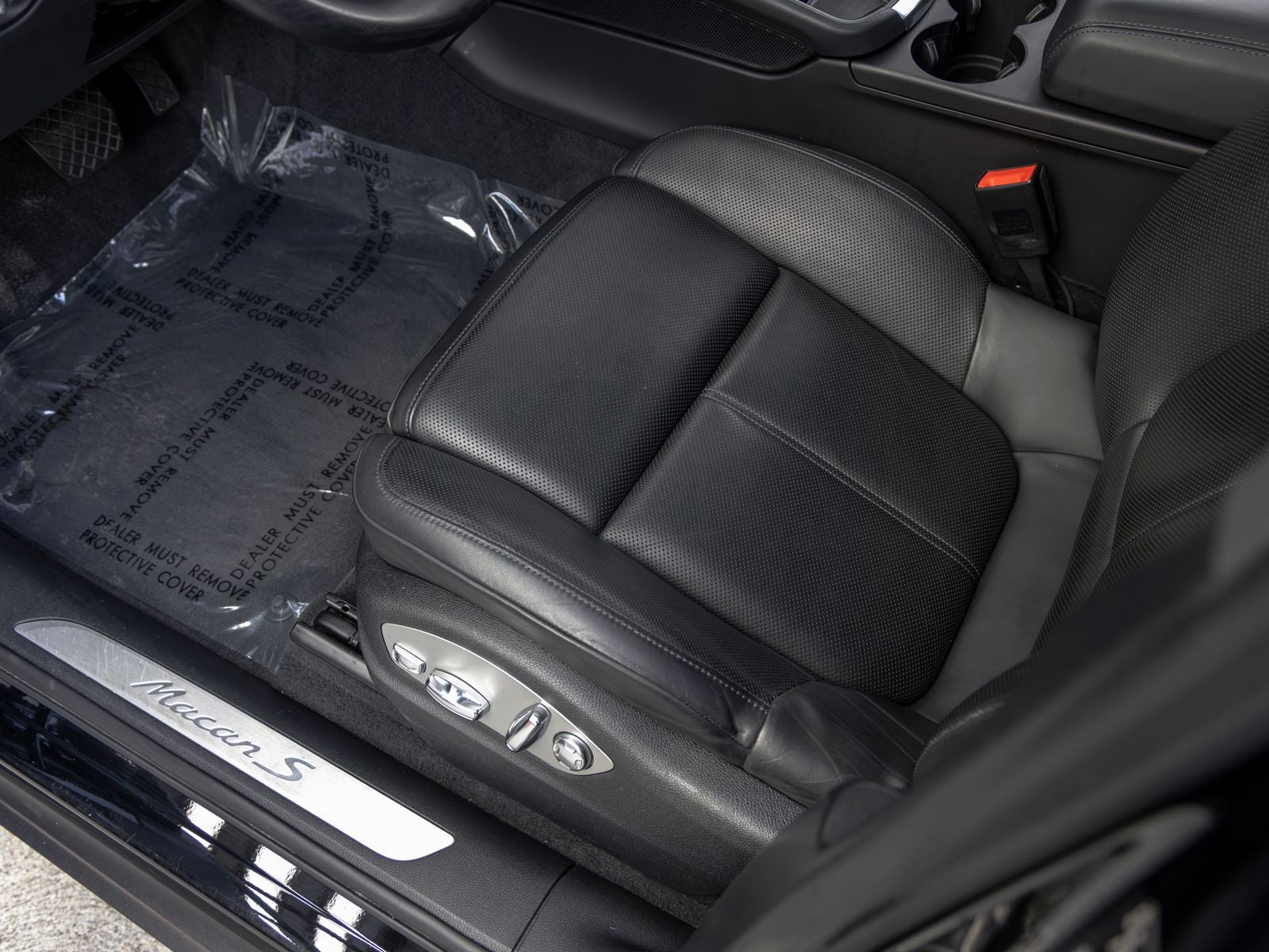 2022 Porsche Macan S