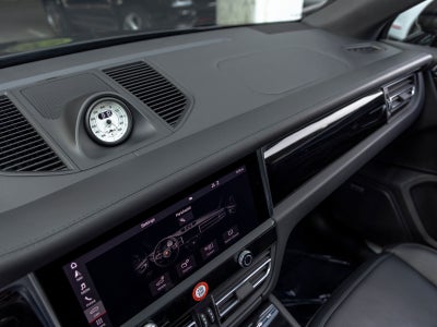 2022 Porsche Macan S