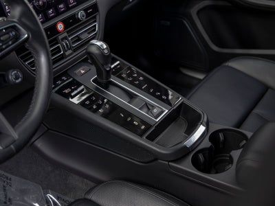 2022 Porsche Macan S