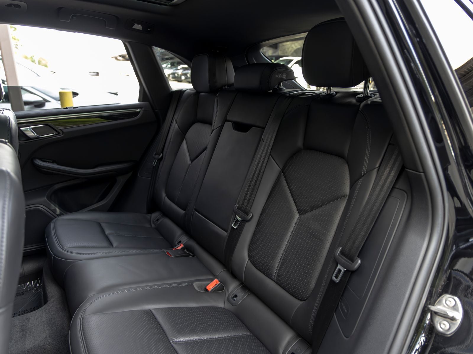 2022 Porsche Macan S
