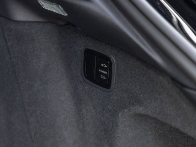 2022 Porsche Macan S