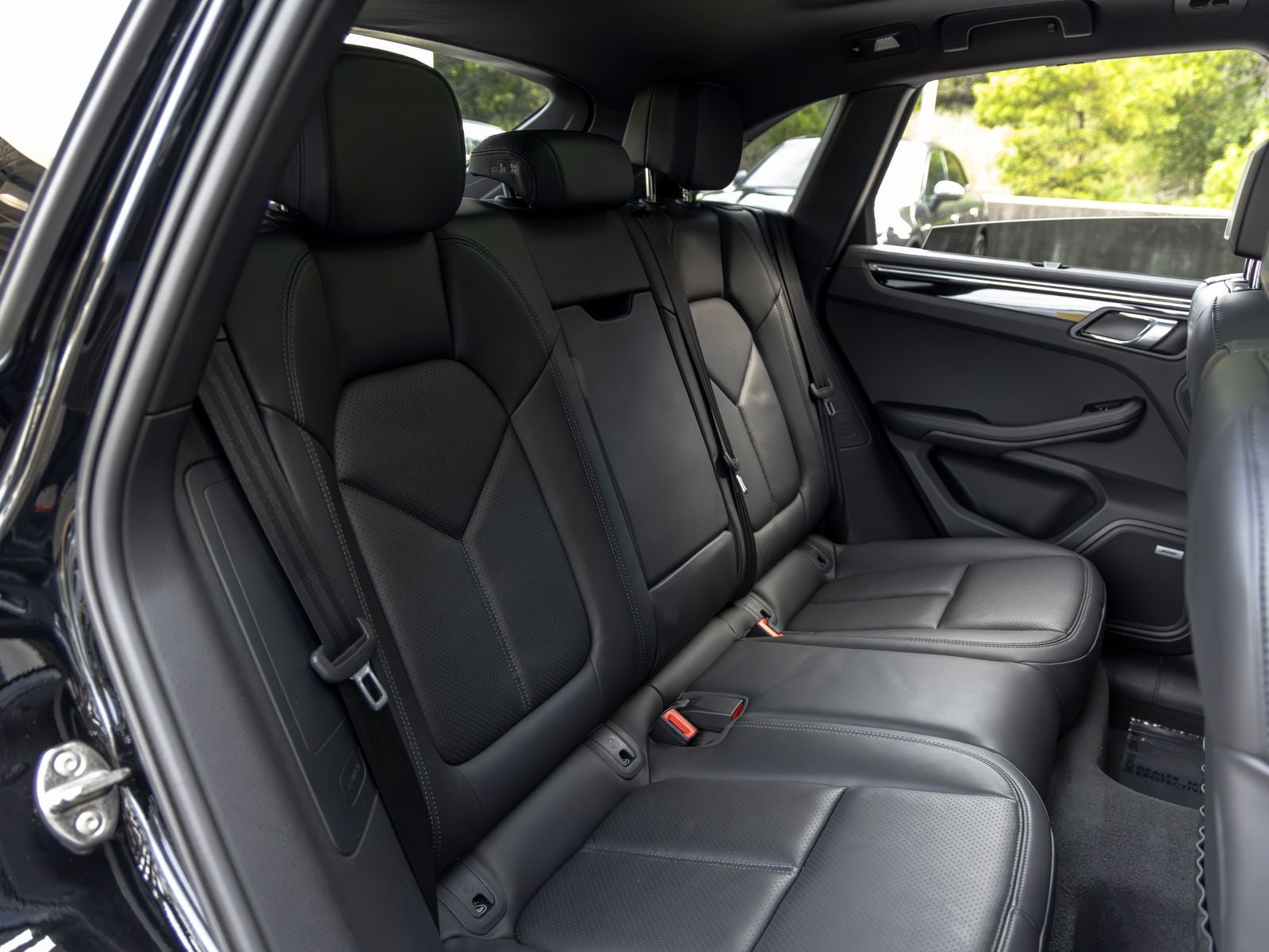 2022 Porsche Macan S