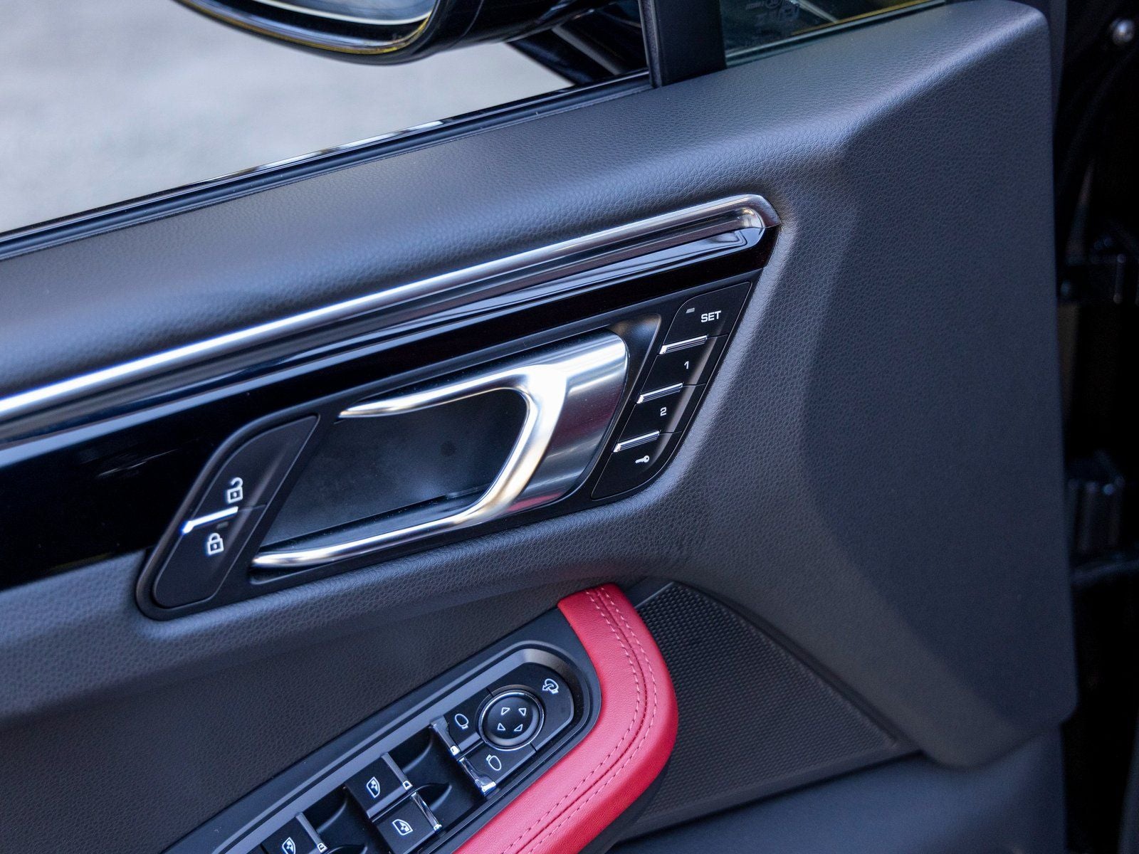 2025 Porsche Macan Macan S