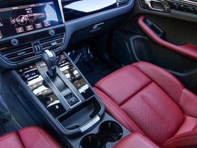 2025 Porsche Macan Macan S