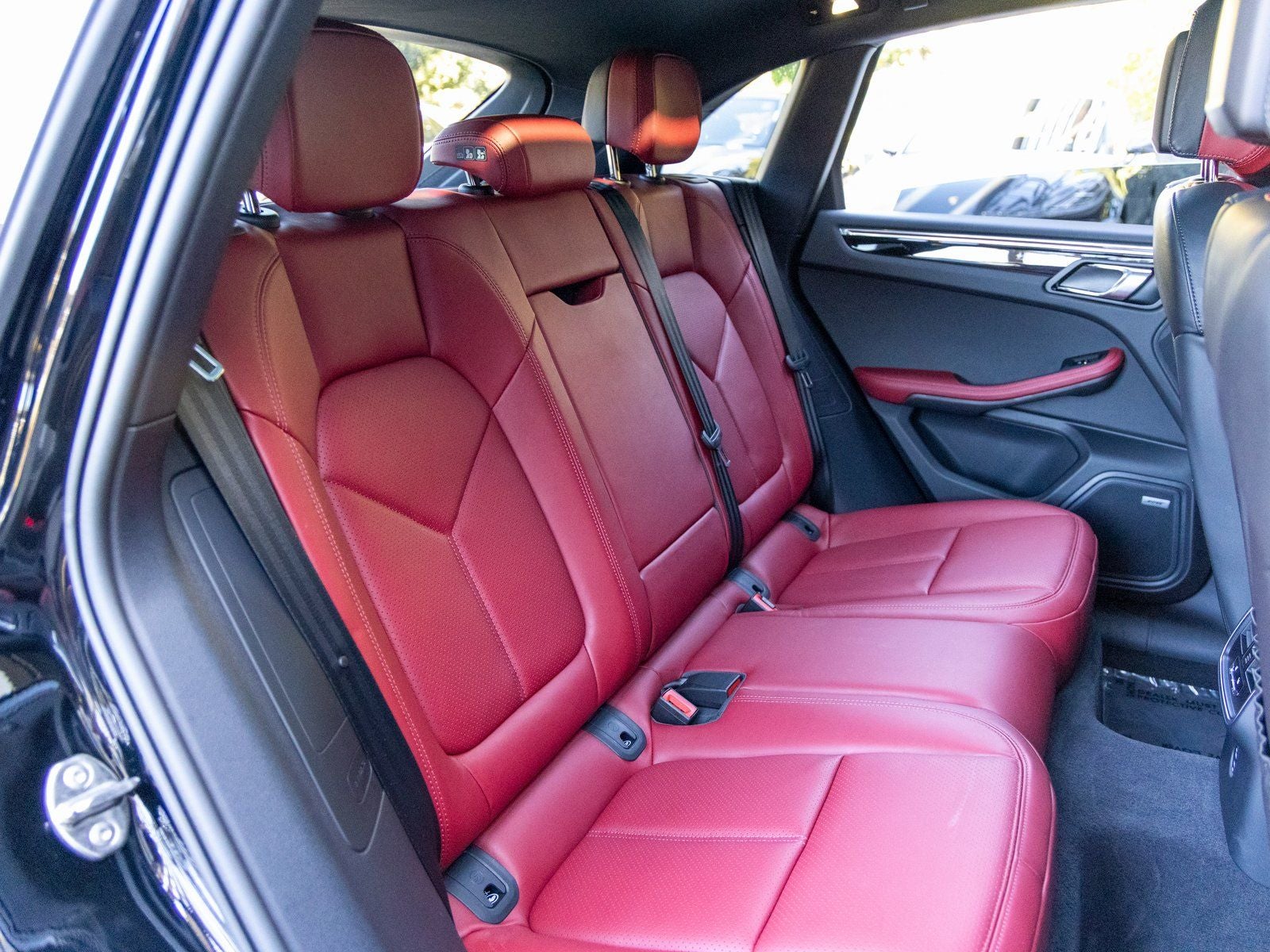 2025 Porsche Macan Macan S