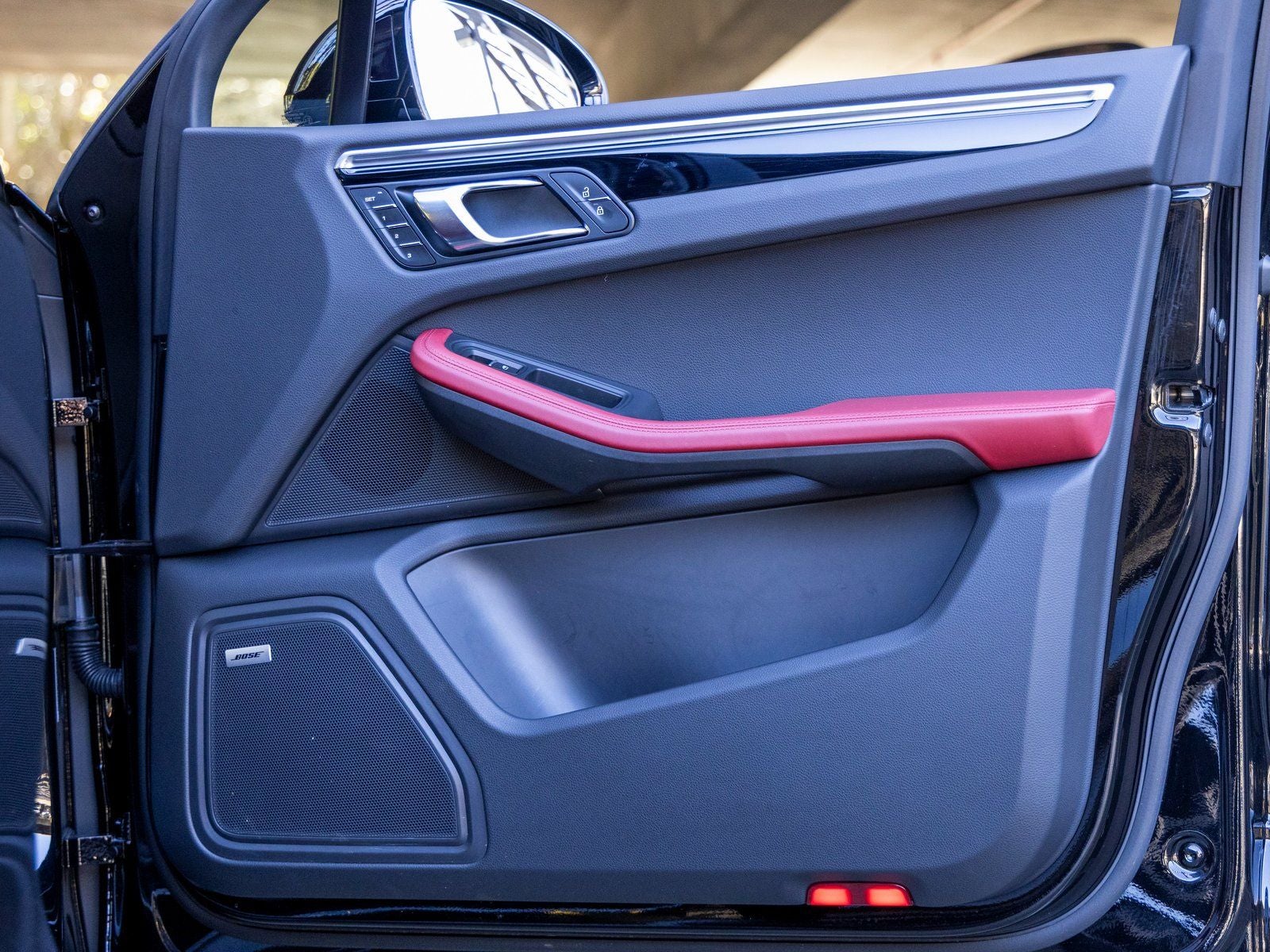 2025 Porsche Macan Macan S