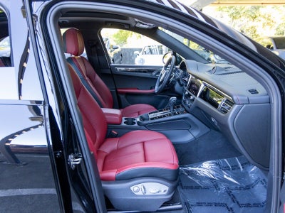 2025 Porsche Macan Macan S