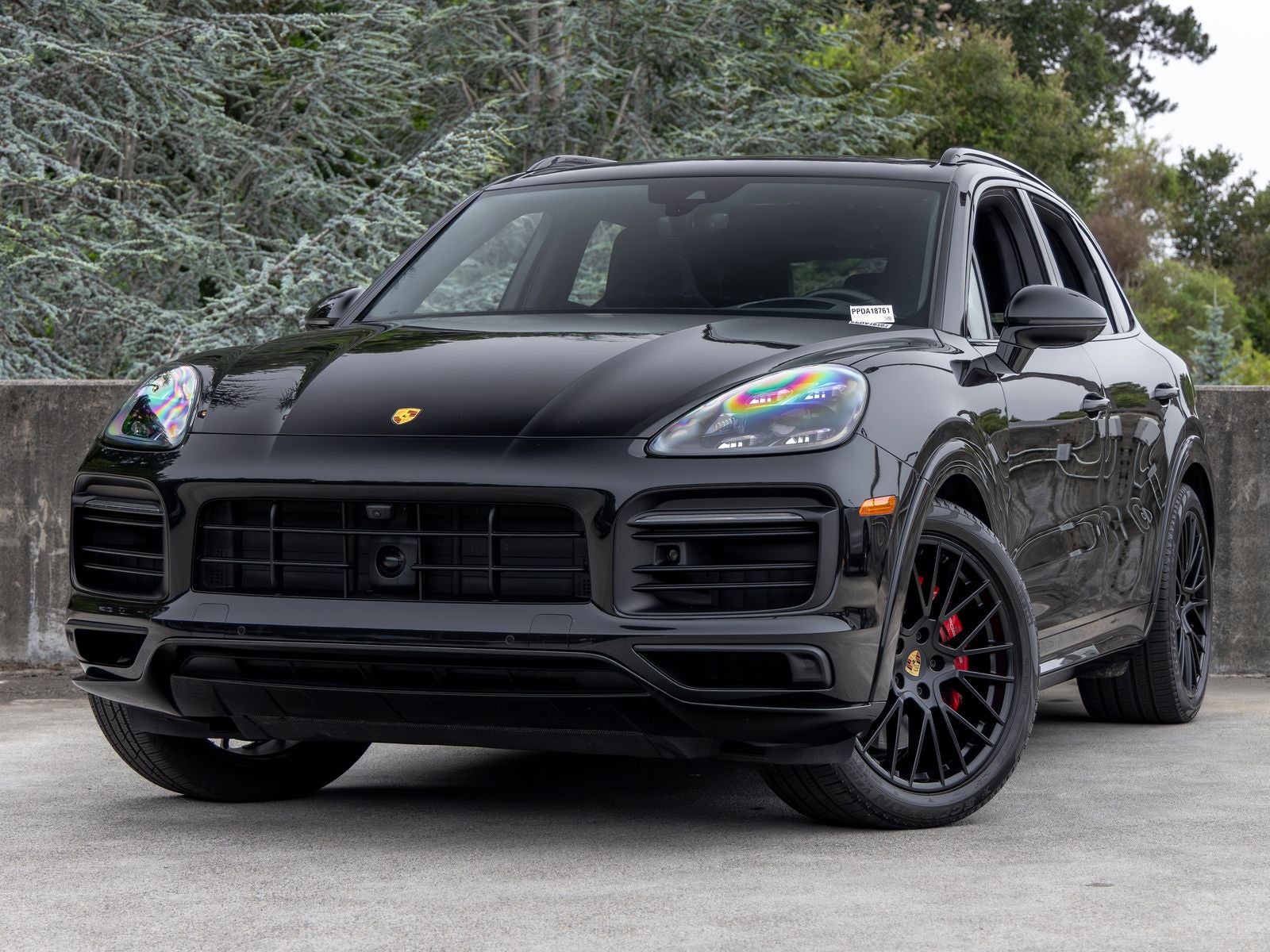2023 Porsche Cayenne GTS's photo