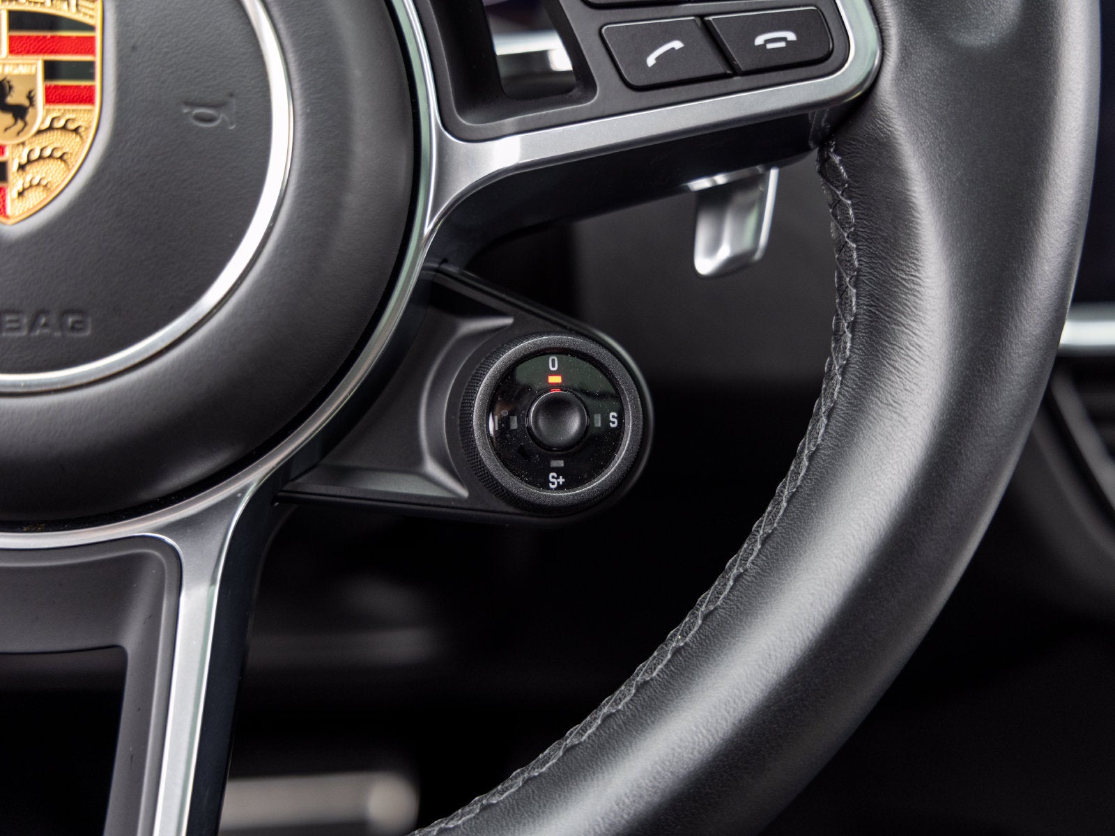 2023 Porsche Cayenne Cayenne GTS