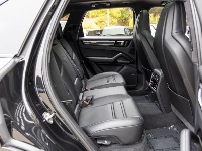 2023 Porsche Cayenne Cayenne GTS
