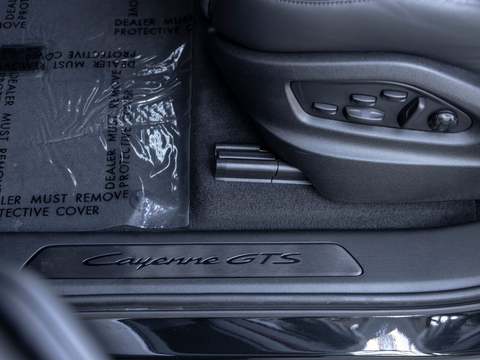 2025 Porsche Cayenne Cayenne GTS