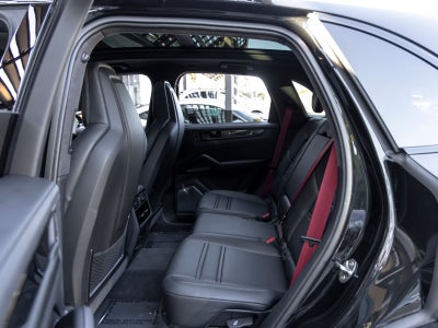 2025 Porsche Cayenne Cayenne GTS